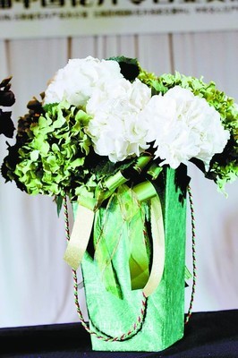 简约&巧妙 商业花礼 - 中国花卉网礼品花卉销售动态